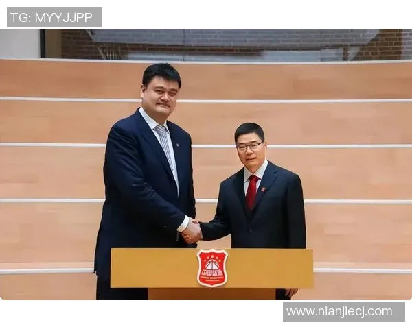 姚明现状揭秘:从篮球巨星到商业领袖的转型之路 姚明现状揭秘:从篮球巨星到商业领袖的转型之路