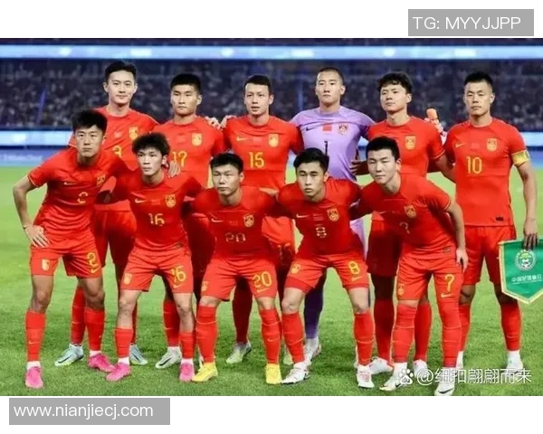 中国国足迎战伊朗队期待逆袭全力争胜展现足球实力与团队精神